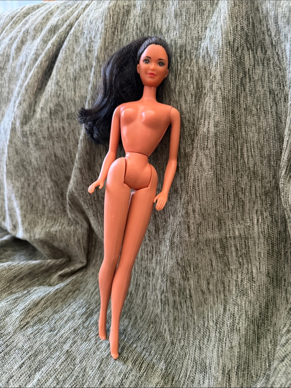 Barbie 1966 body Classic Nude Fashion Doll with Long Dark Hair